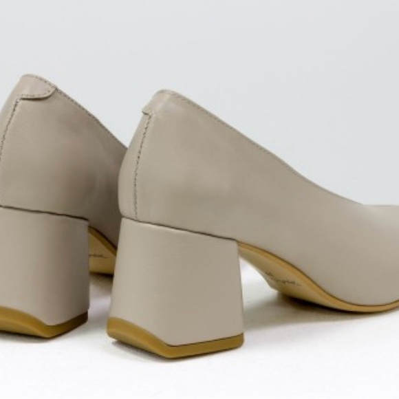 Handcrafted shoes - Picture 4 of 9